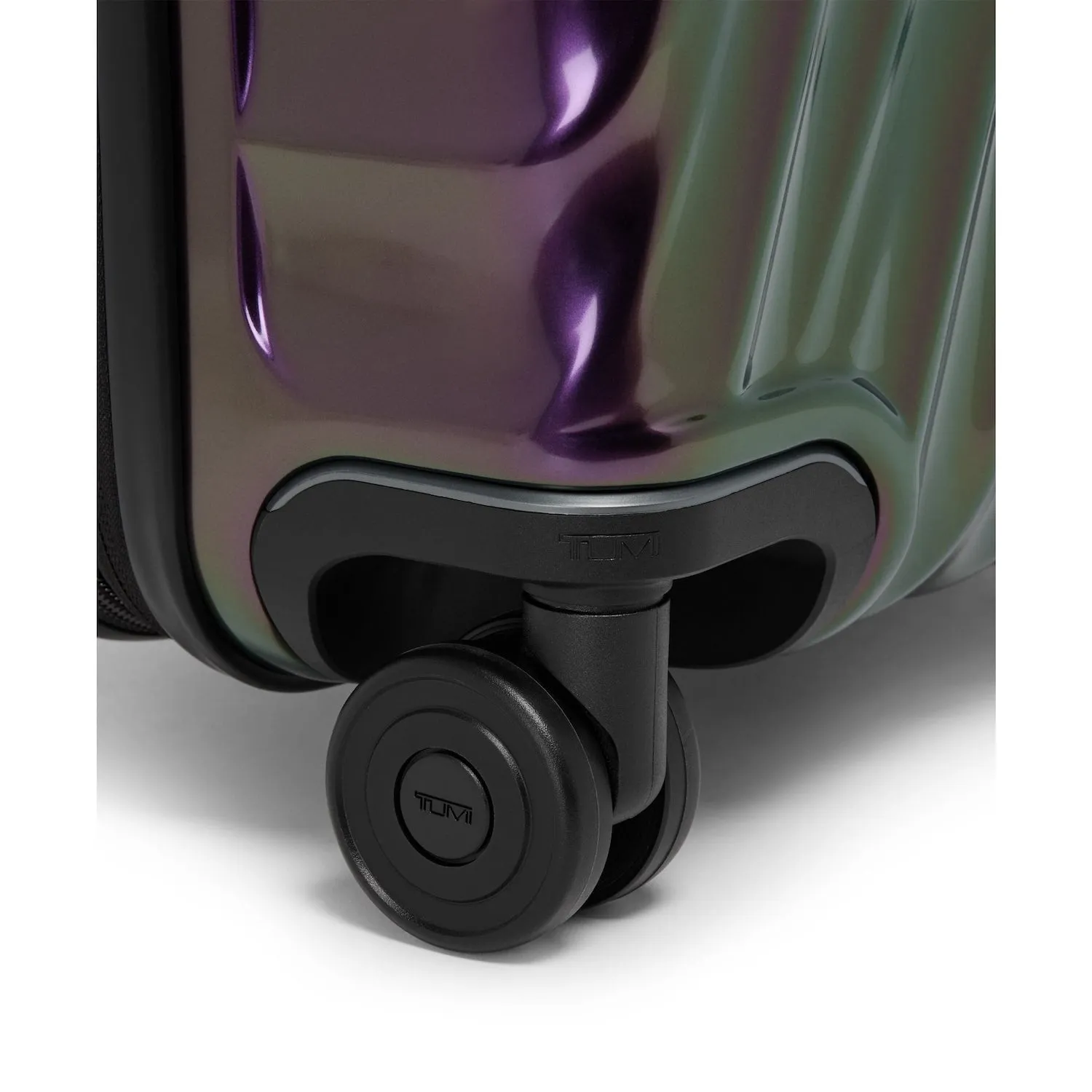 19 Degree International Expandable 4 Wheeled Carry-On