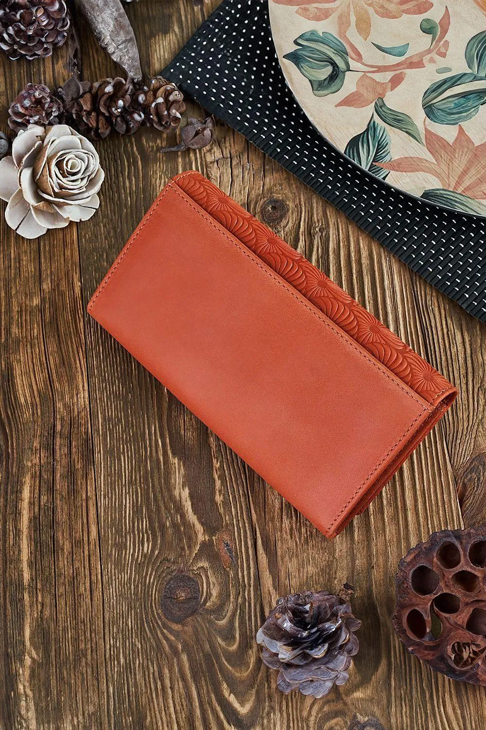 Chic Geometric Pattern RFID-Safe Leather Wallet for Women